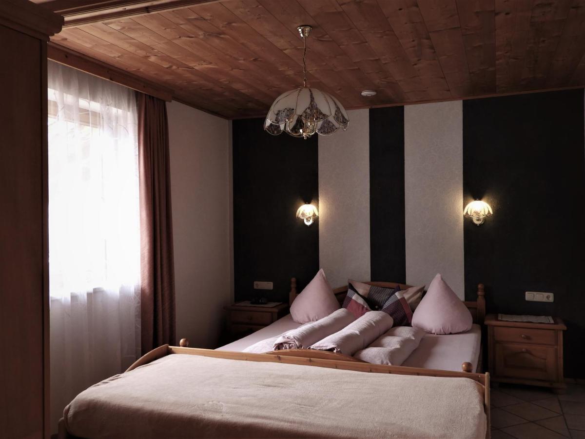 Haus Goldeck Apartment Lermoos Bagian luar foto