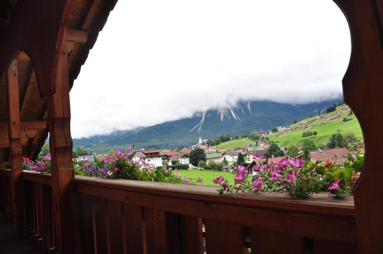 Haus Goldeck Apartment Lermoos Bagian luar foto